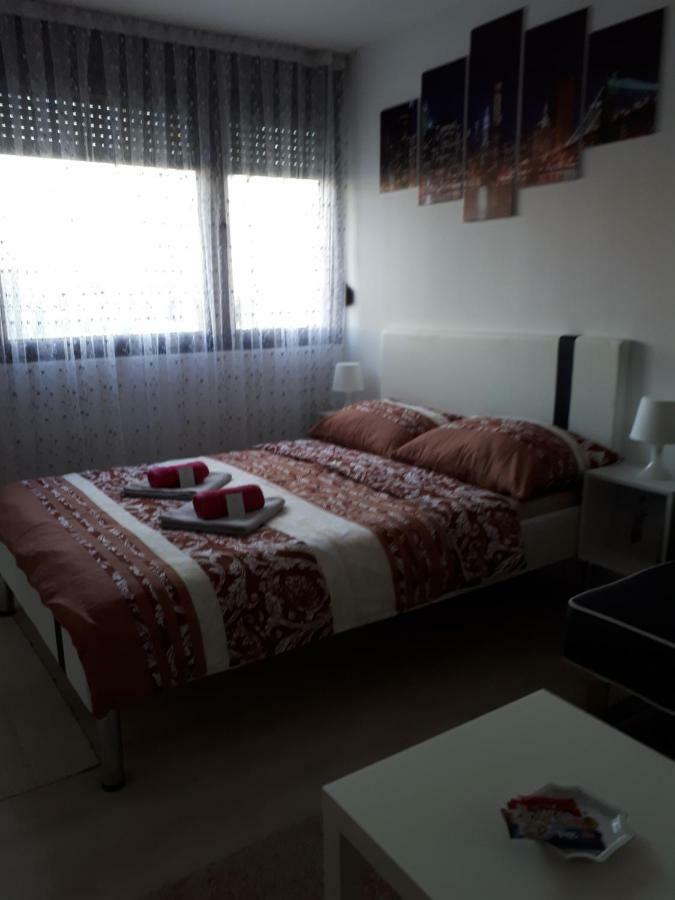 Studio Apartman Marija Загреб Экстерьер фото